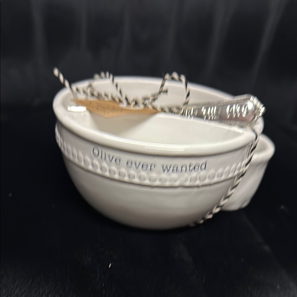 New Mud Pie Olive ever wanted ceramic olive Bowl with fork - Picture 4 of 6